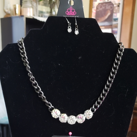 Paparazzi Fashion Fix 4pc Set - Magnificent Musings 🖤 Gunmetal - Picture 2 of 10